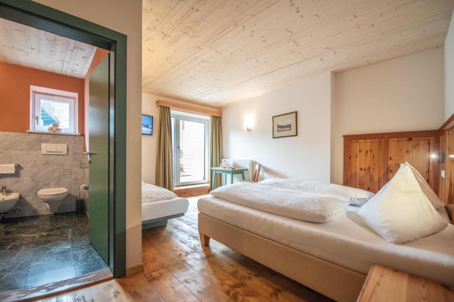 Hotel Gassenwirt เคียเนส ภายนอก รูปภาพ